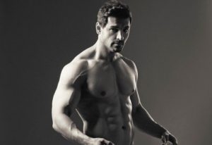 John Abraham Insta_400x275