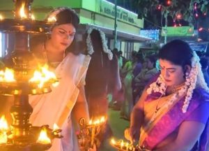 Males As Females During Puja Kollam Kerala_400x288