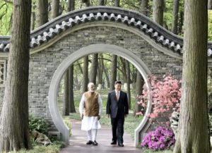 Modi In China 2018 April_400x289