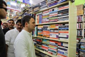 Rahul At BookStrore Bengaluru Cong Twitter Ac_400x266