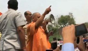 Yogi In Kushinagar_600x352