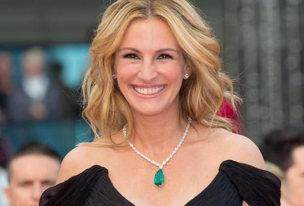 Julia Roberts says 'hello' to Instagram - The English Post - Breaking ...