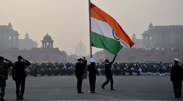 Beating The Retreat Enthrals Audience At Vijay Chowk With Indian Tunes The English Post 