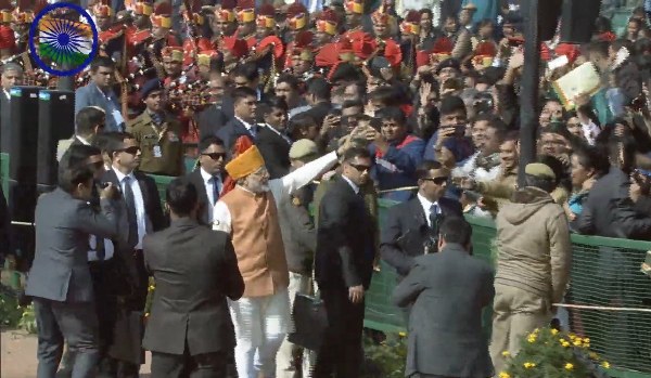 PM Narendra Modi Walks On Rajpath_600x349