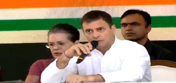 Rahul Gandhi During Manifesto Release_600x284
