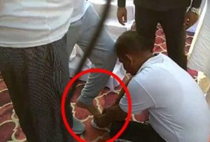Laxmi Narayan Shoe Controversy Uttar Pradesh_600x406