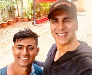 Akshay Fan walks 900 kms to meet Akshay Kumar Photo Twitter_500x408