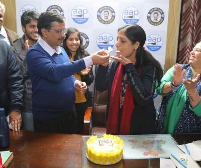 Arvind Kejriwal and Wife celebrating latter's bday
