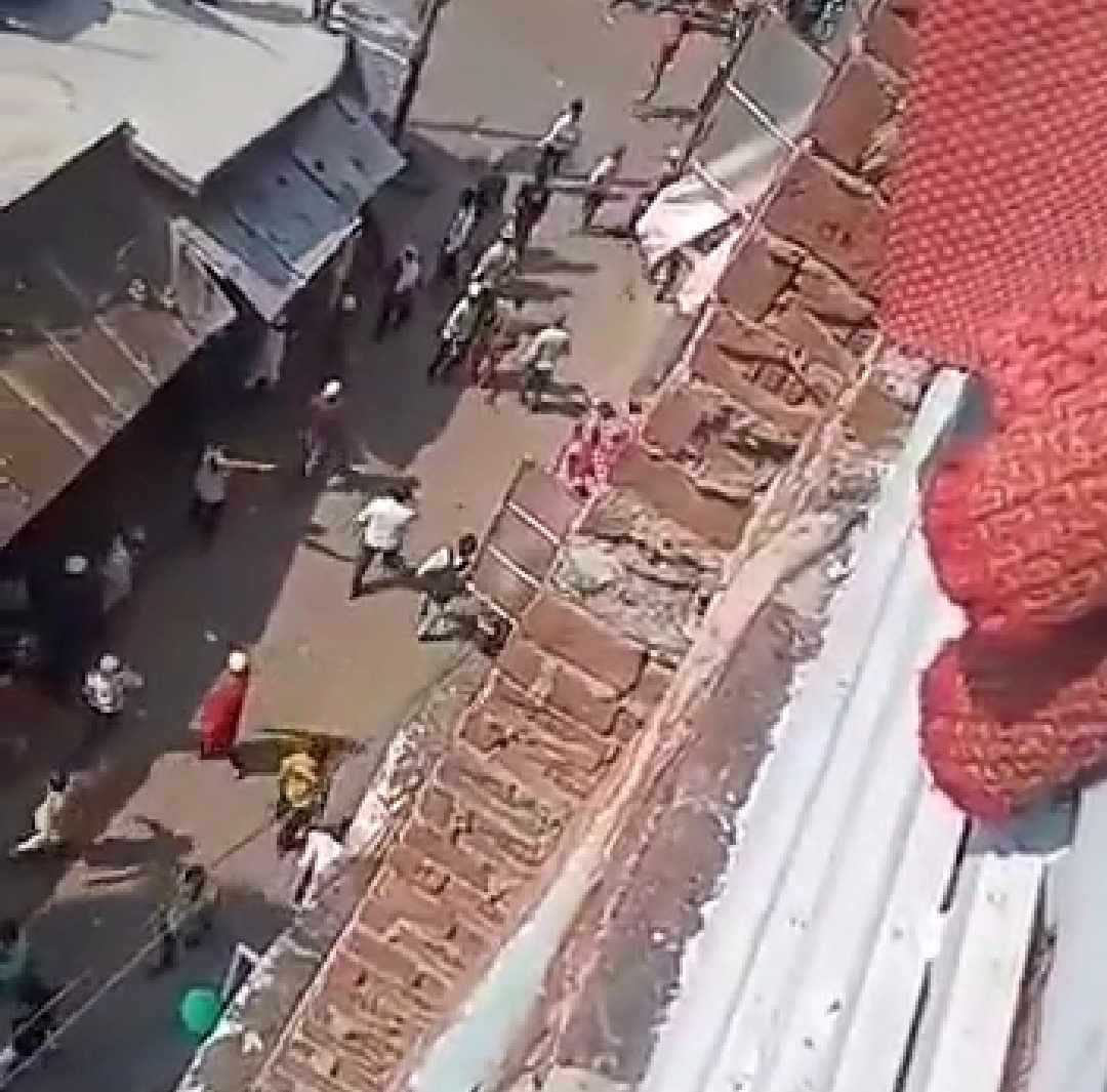 Locals of Bajariya area pleted stones on medical team and police in Kanpur on Wednesday