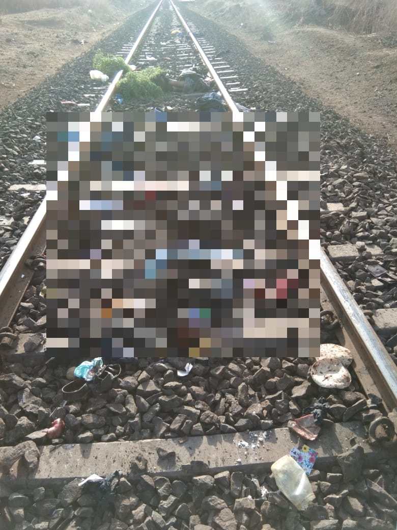Migrants run over by train *Twitter)