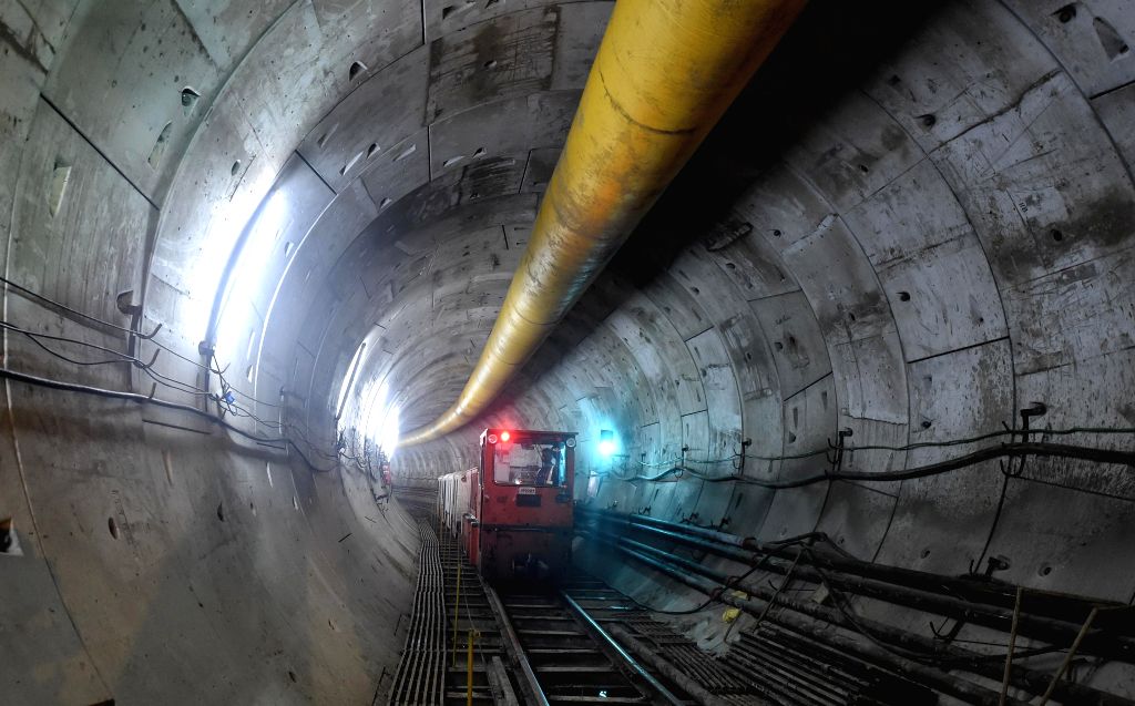 tender-for-5-6-km-tunnel-to-chinese-firm-still-in-process-govt-1023684