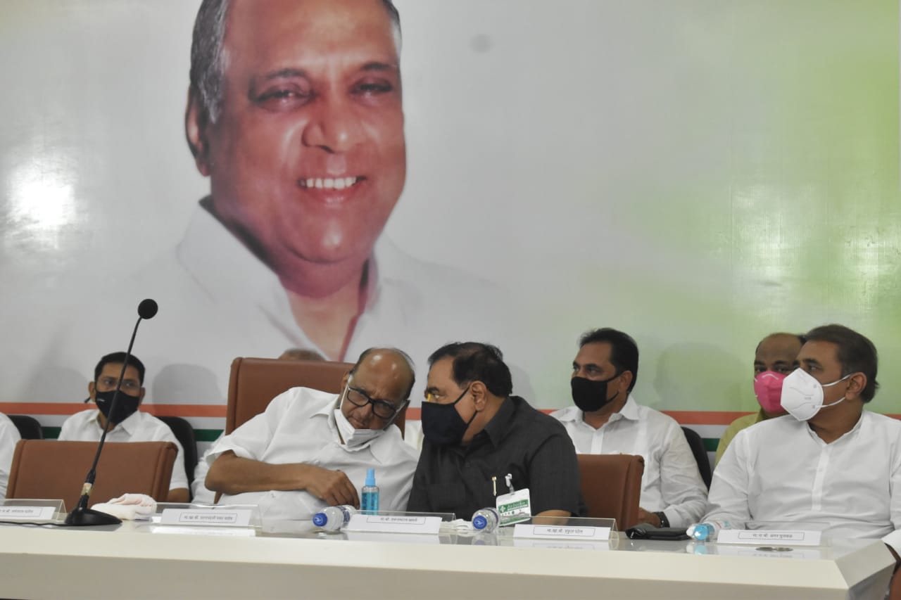 Eknath Khadse joins NCP