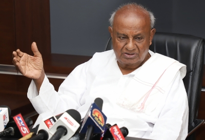 Former PM Deve Gowda, his wife tests Covid positive - The English Post ...