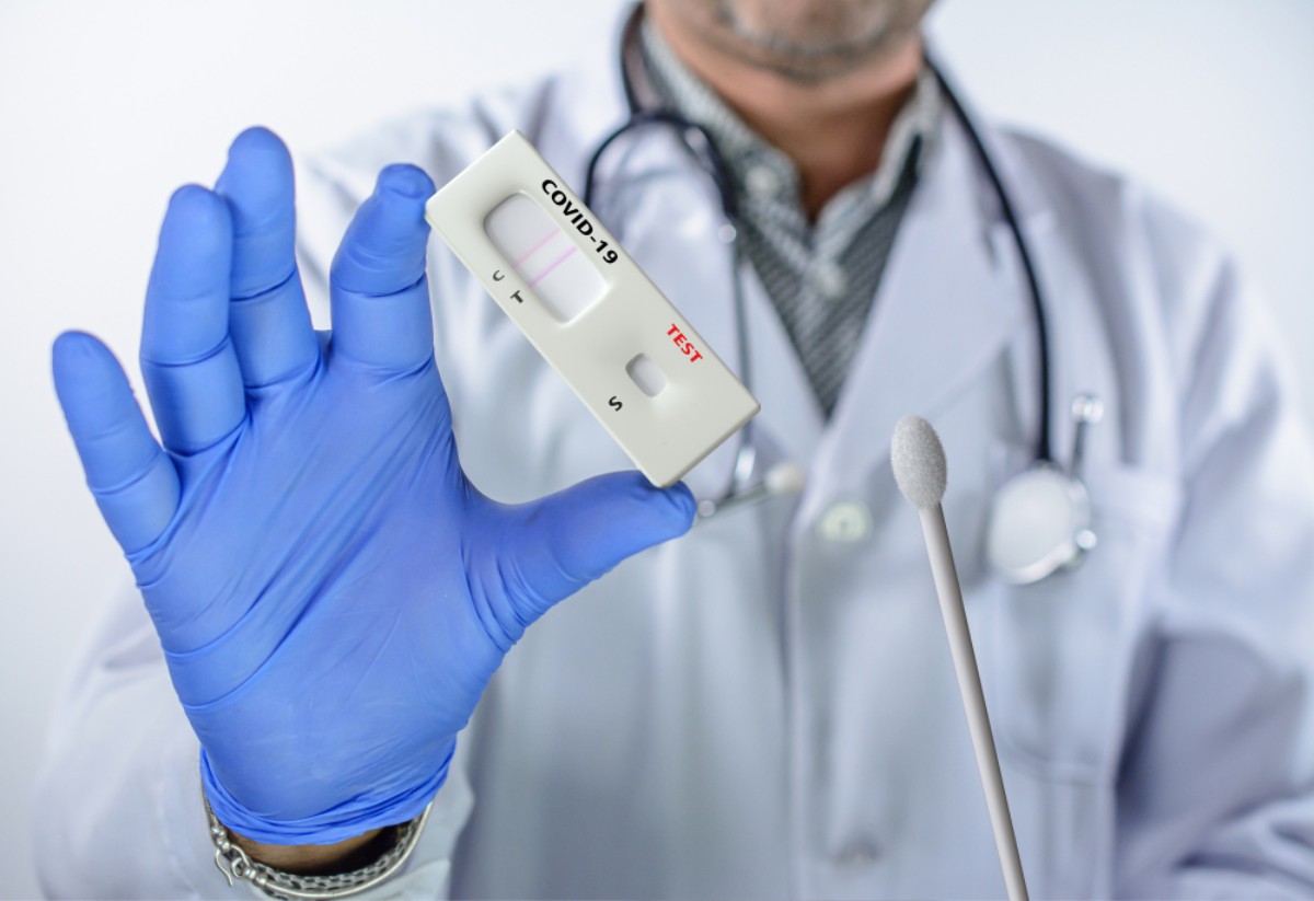 COVID medical-has-rapid-test-coronavirus-covid-19-collection-process-nasal-samples-np-op-oral-viral-dna-diagnostic-procedure-rt-pcr (1)