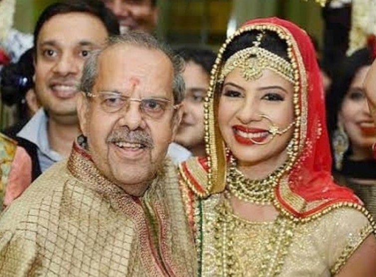 Sambhavna Seth With Father