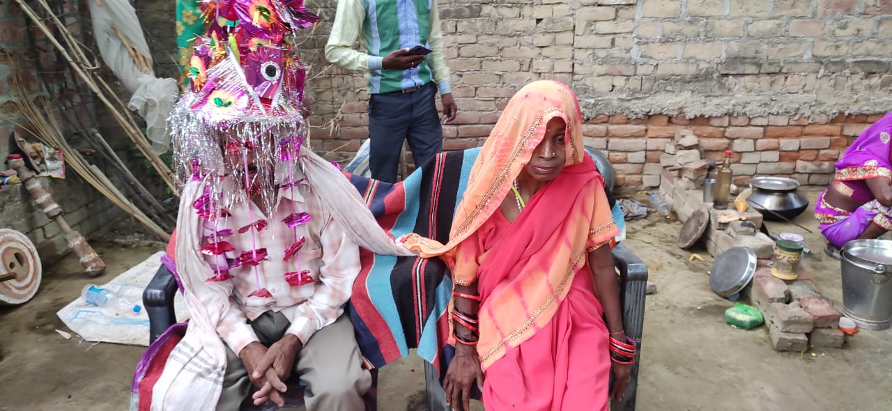 Live-in couple ties the knot after 20 years, son witnesses his parents wedding 1