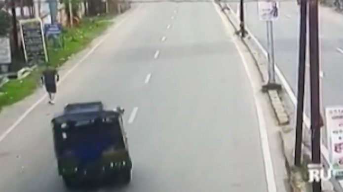 Judge hit by autorickshaw