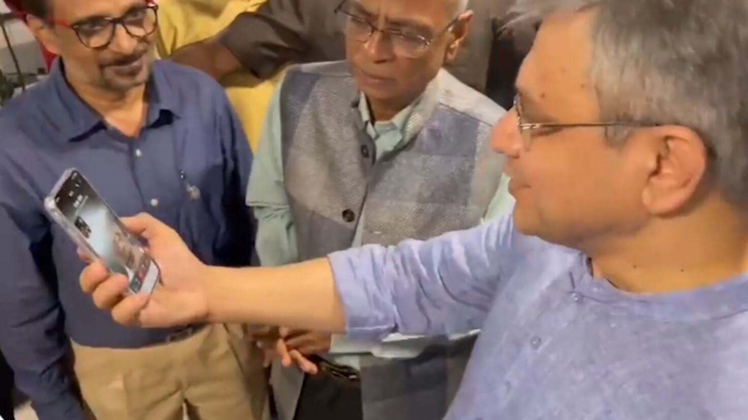 Ashwini Vaishnaw 5G Trial At IITMadras (1)