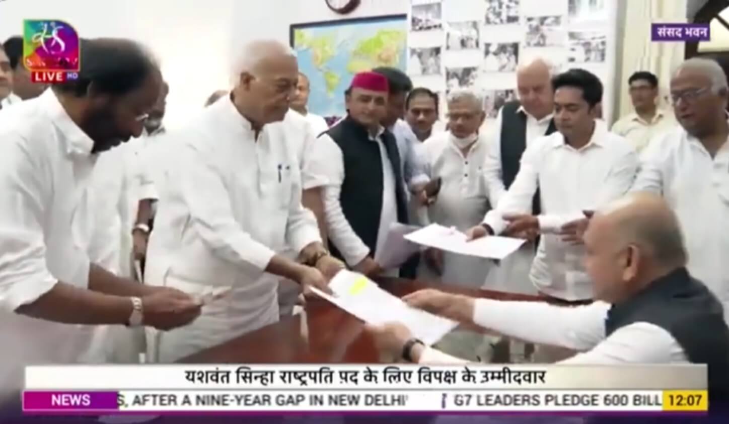 Yashwant Sinha files nomination for Presidential election (1)