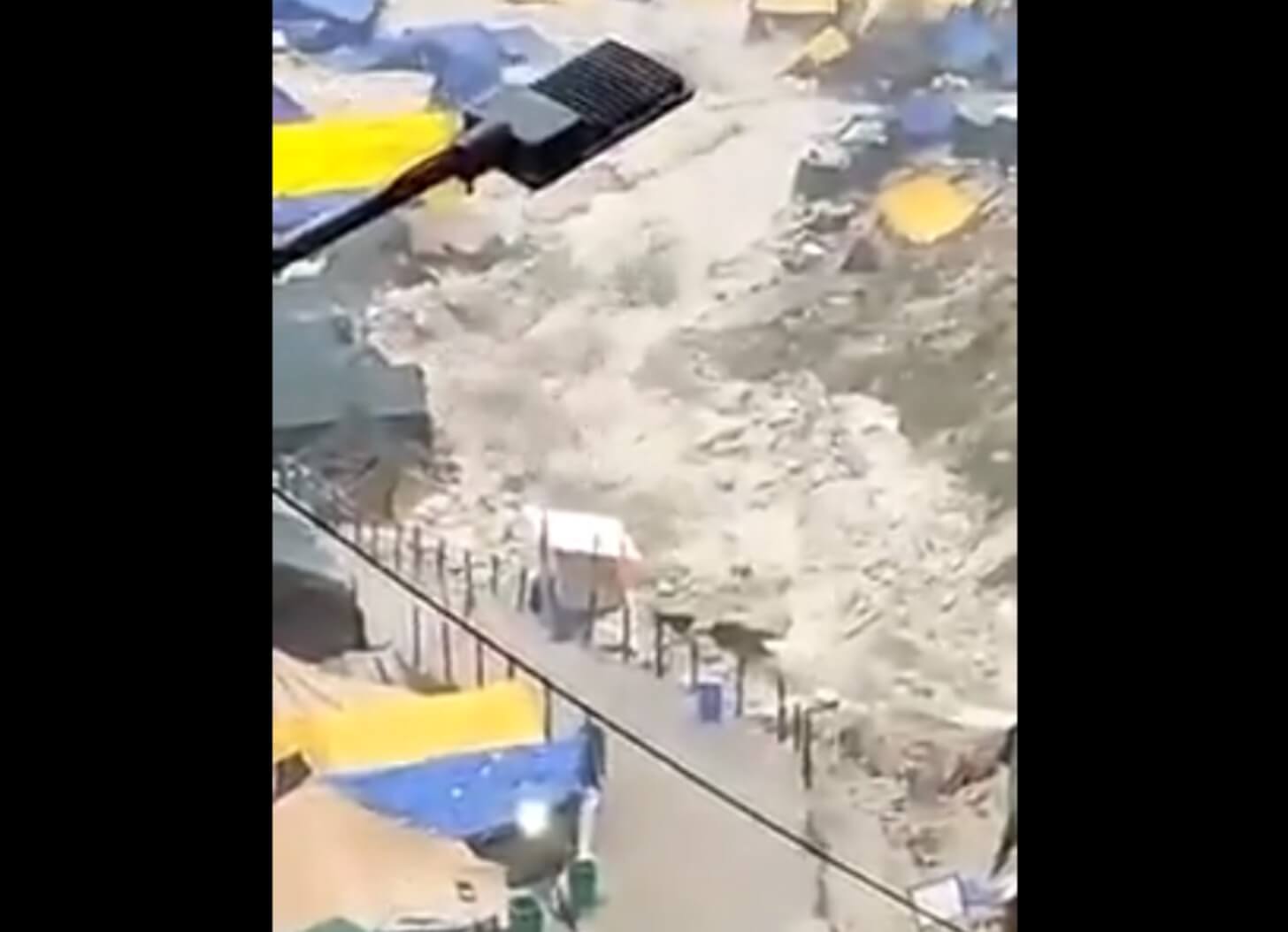 Cloudburst at Amarnath Cave (1)