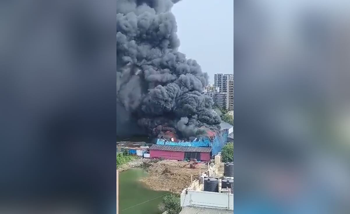 Fire guts film set in Mumbai's Andheri west, 1 dead (1)