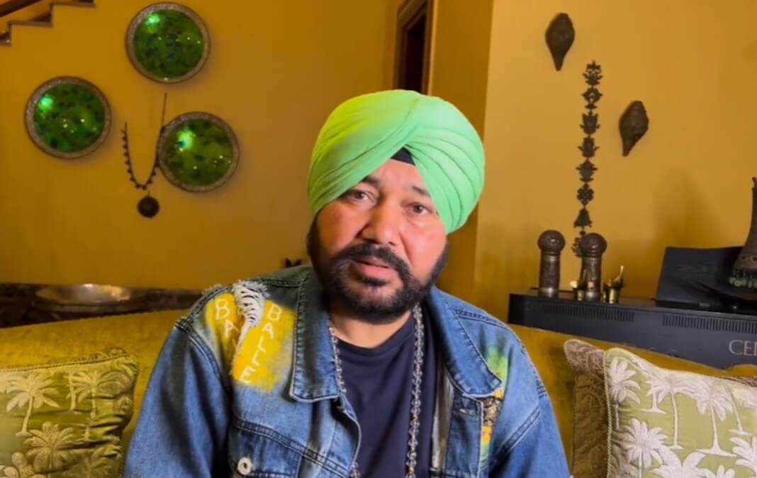 TKSS: Kapil Sharma pokes fun at Daler Mehndi's outfits, asks if grooms  tried to exchange their clothes with him - Hindustan Times