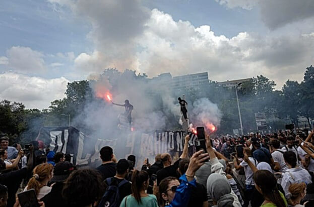 Paris Protest (1) (1)