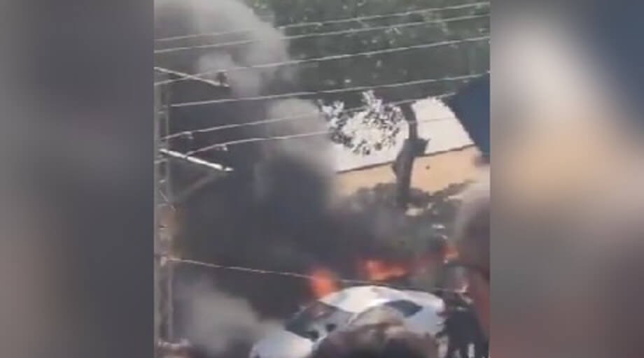 blast in car in pakistan 12 killed photo social media