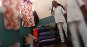 criminal talking on phone inside bengaluru central jail Nov 8 and 9 (1)