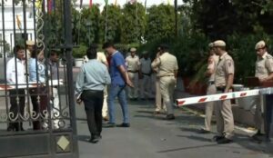 Delhi assembly gate vandalised 2 (1) (1)