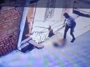 Blur_Firozabad man beats to death one year old boy