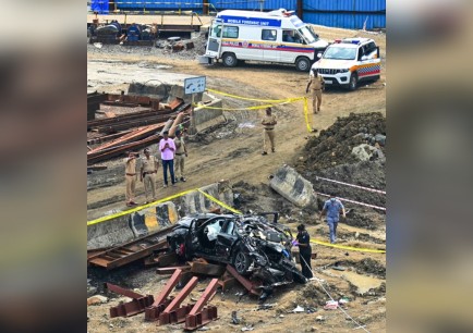 Mumbai Coastal Road Accident 2 (1)